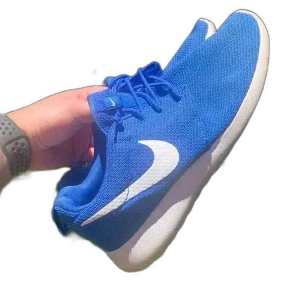 Nike Other - Nike Roshe One Game Royal